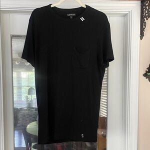 Leovici Black Short Sleeve Tee